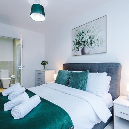 New! Stylish 2-Bed Apartment In Manchester By 53 Degrees Property - Amazing Location, Ideal For Small Groups - Sleeps 4! Экстерьер фото