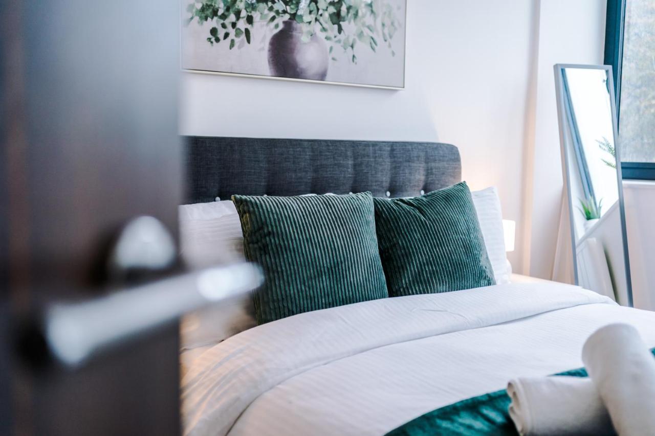 New! Stylish 2-Bed Apartment In Manchester By 53 Degrees Property - Amazing Location, Ideal For Small Groups - Sleeps 4! Экстерьер фото