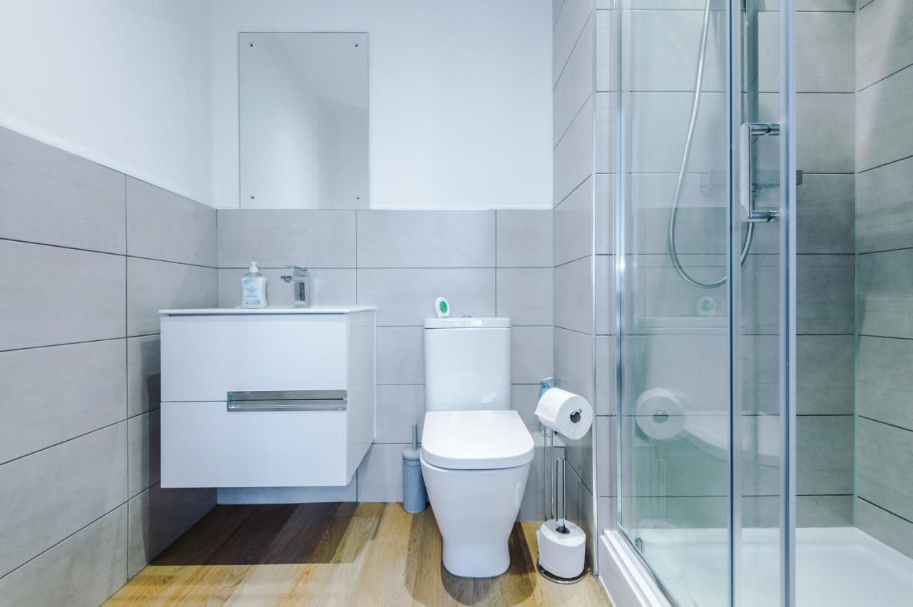 New! Stylish 2-Bed Apartment In Manchester By 53 Degrees Property - Amazing Location, Ideal For Small Groups - Sleeps 4! Экстерьер фото